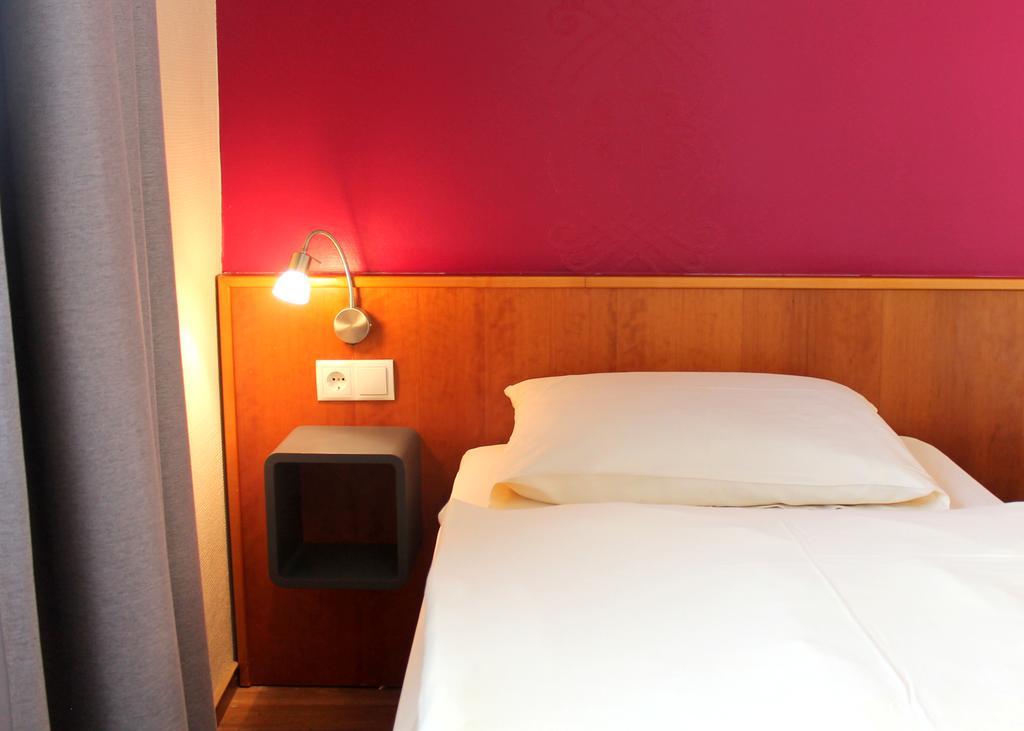 Hotel Zum Lowen Bonn Eksteriør billede
